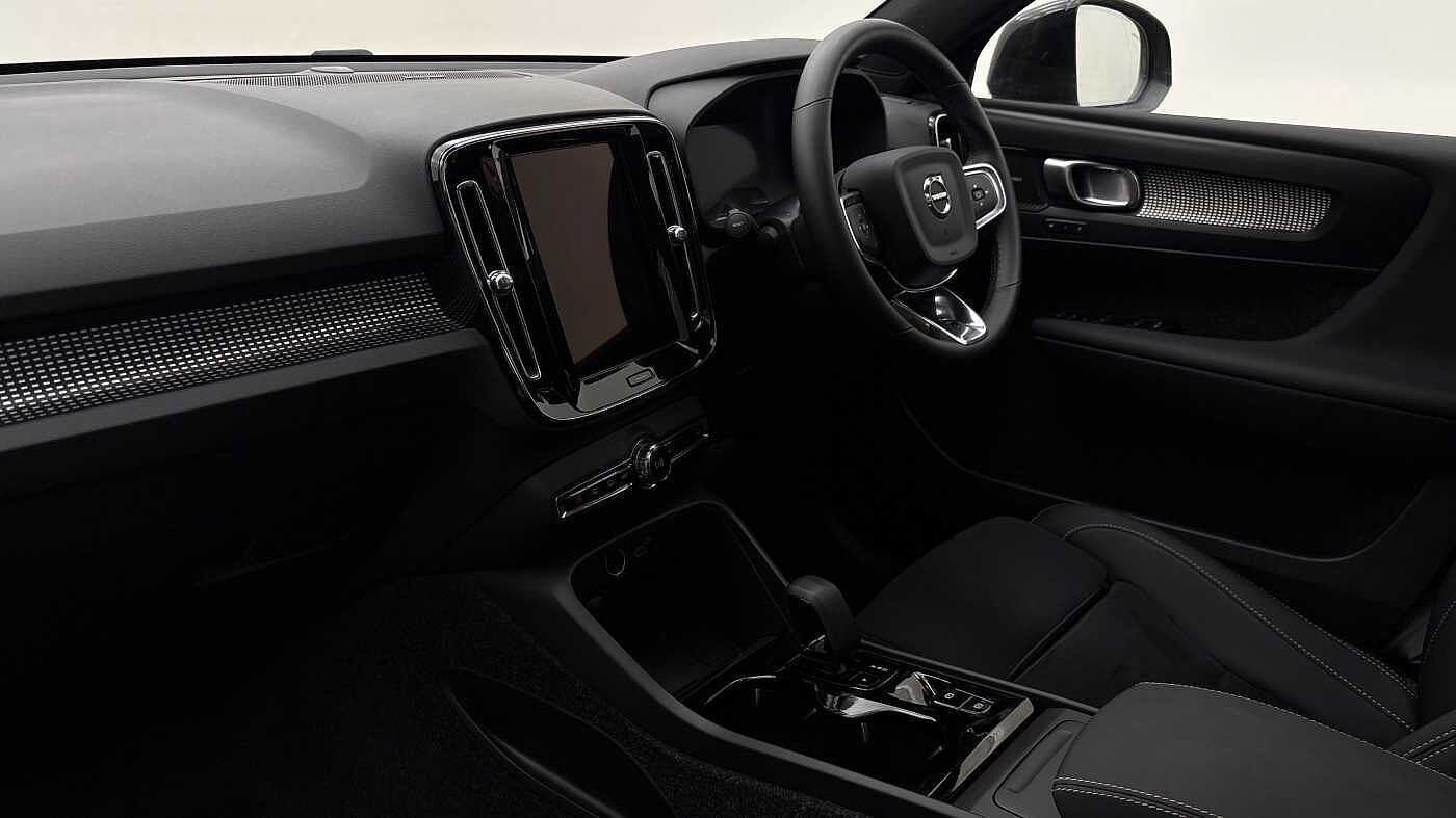 Used Volvo XC40 2025 for sale - 78036171: Photo 6