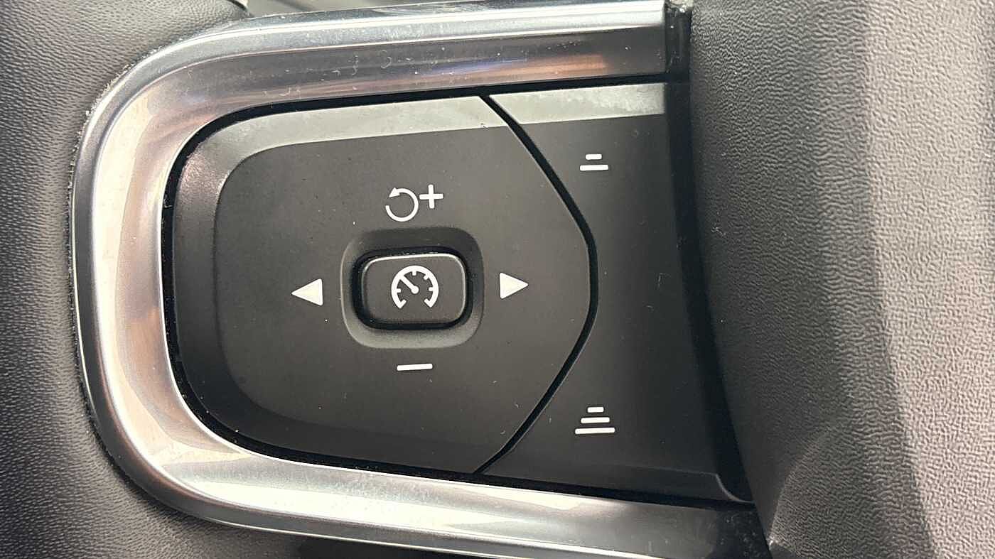 Used Volvo XC40 2022 for sale - 76474540: Photo 29