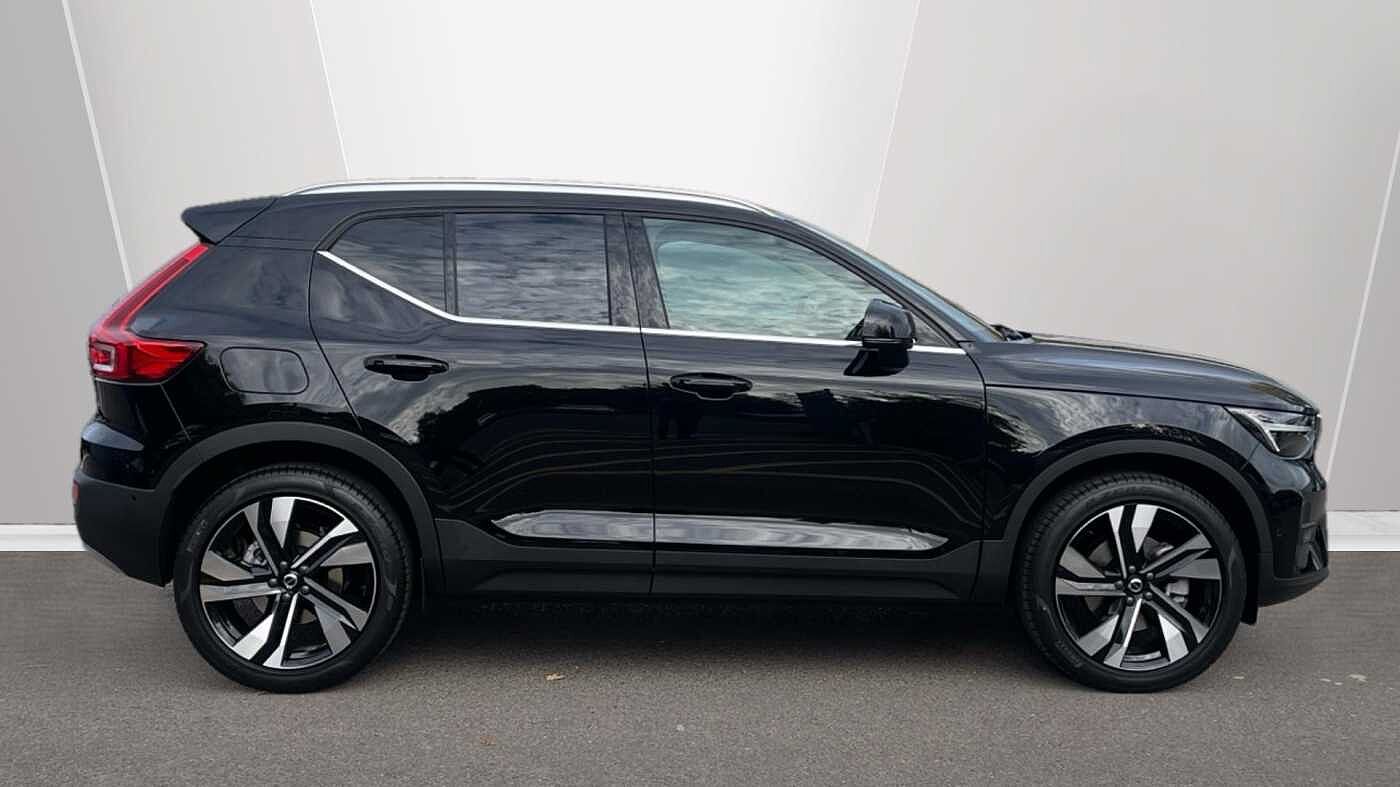 Used Volvo XC40 2025 for sale - 76139641: Photo 3