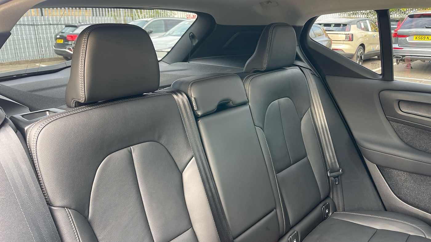 Used Volvo XC40 2025 for sale - 76139641: Photo 6