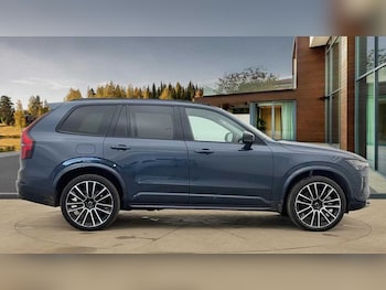 Used Volvo XC90 2025 for sale - 77292897: Photo