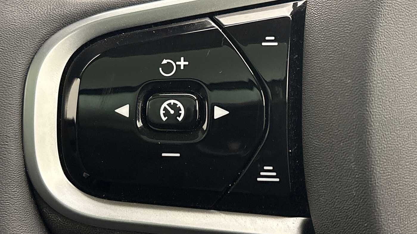 Used Volvo XC90 2025 for sale - 77292931: Photo 33