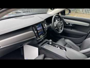 Used Volvo V90 2022 for sale - 74547611: Photo