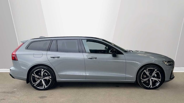 Used Volvo V60 2025 for sale - 75015112: Photo 3