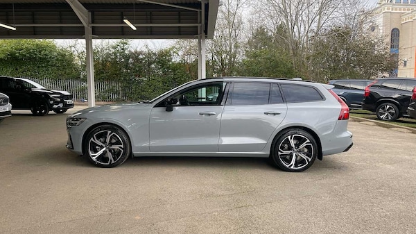 Used Volvo V60 2025 for sale - 75015112: Photo 8