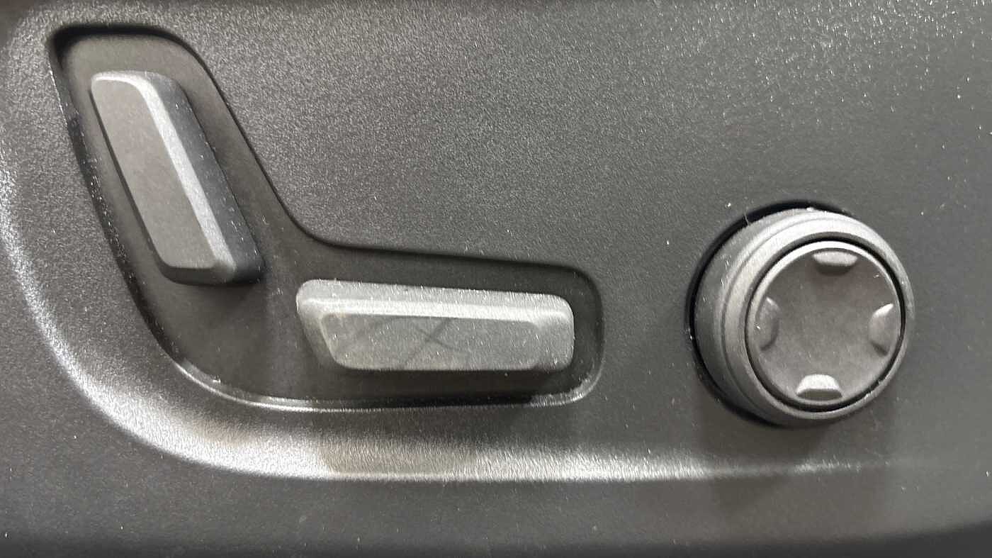 Used Volvo XC40 2022 for sale - 77218199: Photo 28