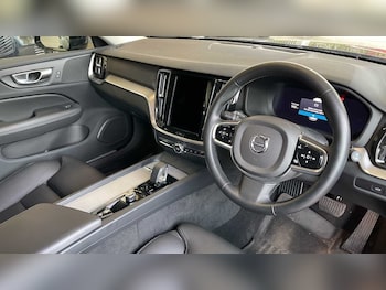 Used Volvo V60 2023 for sale - 78117297: Photo