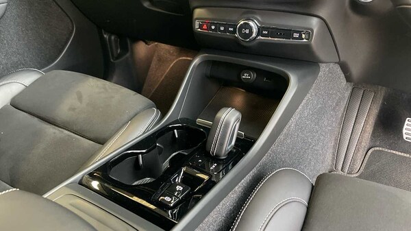 Used Volvo XC40 2021 for sale - 76190612: Photo 21