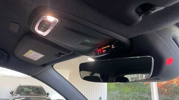 Used Volvo XC40 2021 for sale - 76190612: Photo 22