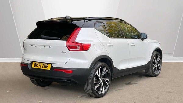 Used Volvo XC40 2021 for sale - 76190612: Photo 2