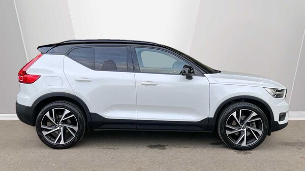 Used Volvo XC40 2021 for sale - 76190612: Photo 3
