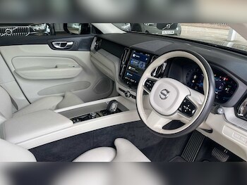 Used Volvo XC60 2023 for sale - 78277347: Photo