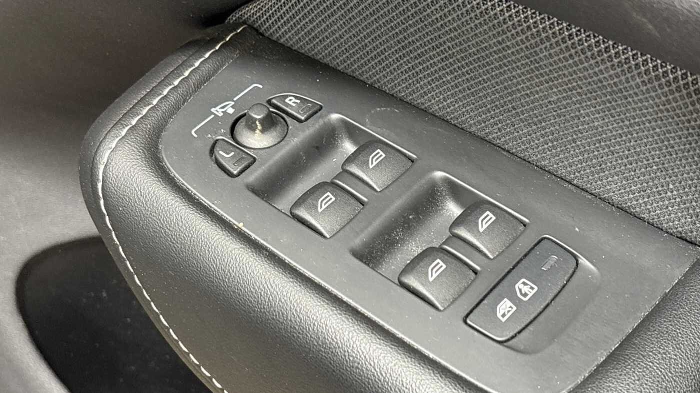 Used Volvo XC60 2022 for sale - 77218255: Photo 24