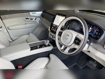 Used Volvo XC90 2025 for sale - 77231589: Photo