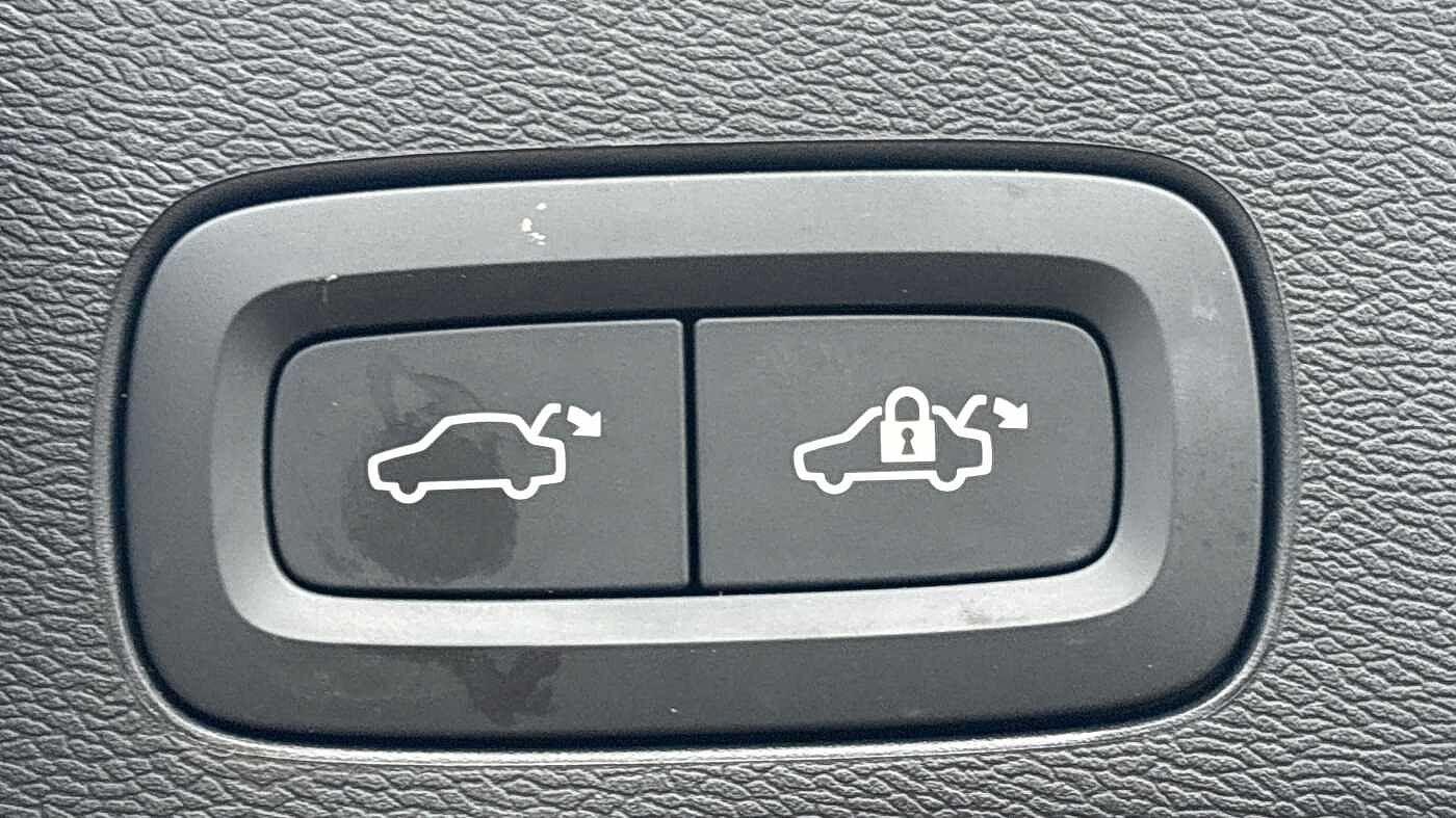 Used Volvo XC60 2022 for sale - 77755091: Photo 18