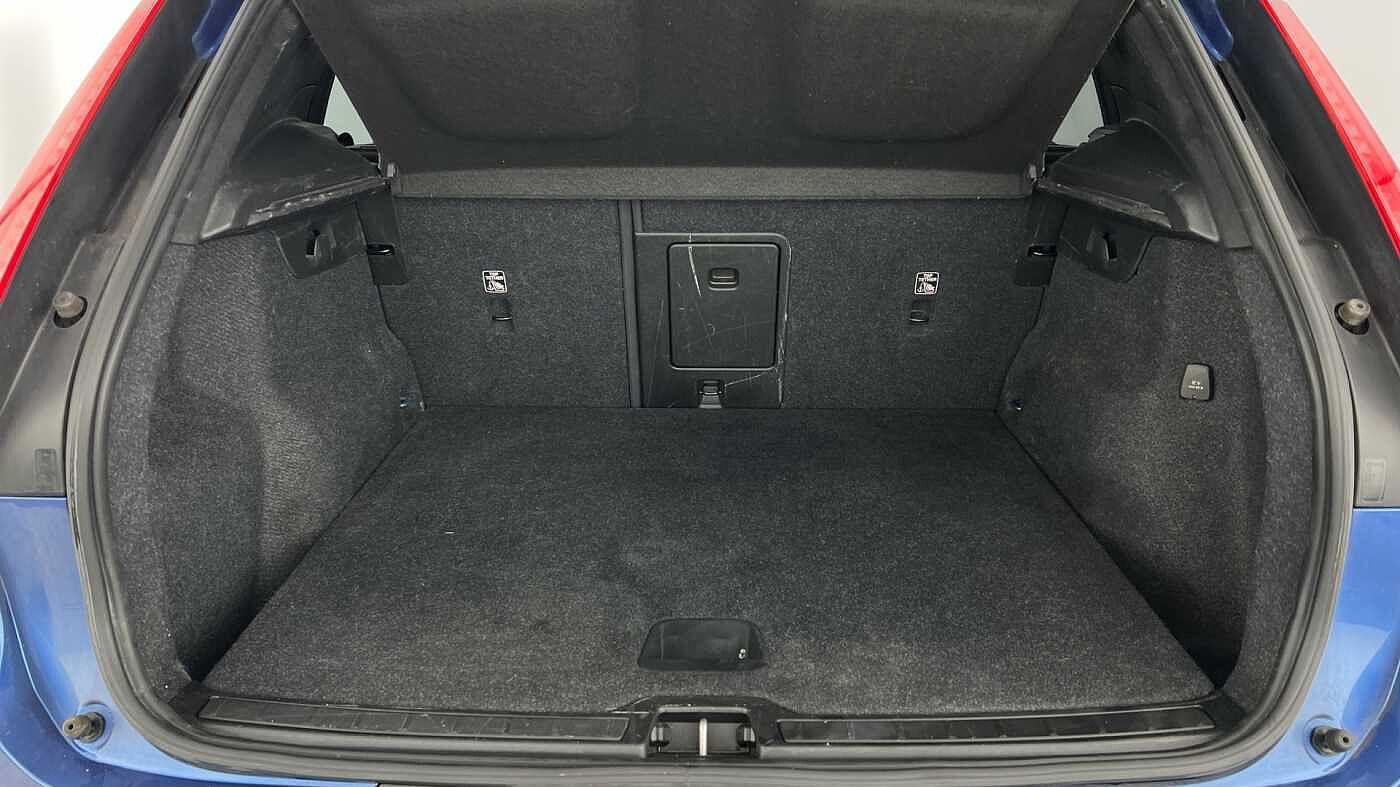 Used Volvo XC40 2021 for sale - 78158269: Photo 5