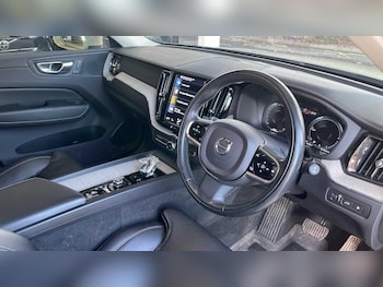 Used Volvo XC60 2021 for sale - 76716760: Photo