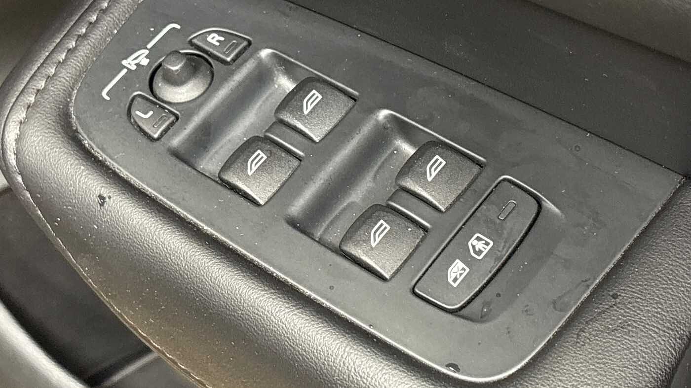 Used Volvo XC60 2022 for sale - 77218244: Photo 24