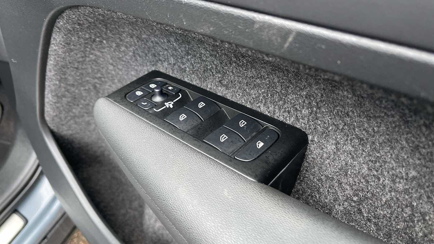 Used Volvo XC40 2021 for sale - 77218266: Photo 19