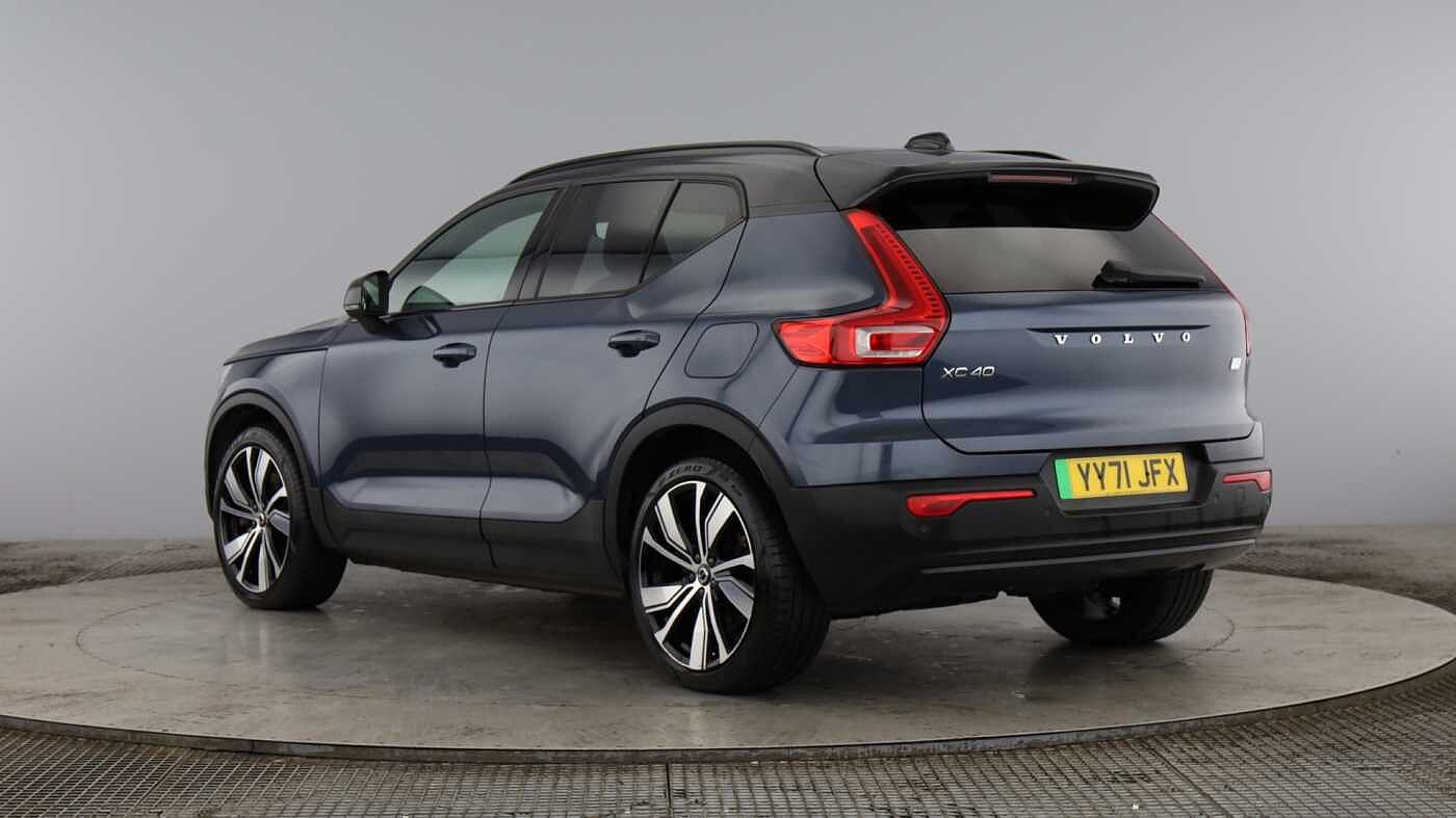 Used Volvo XC40 2021 for sale - 77292923: Photo 2