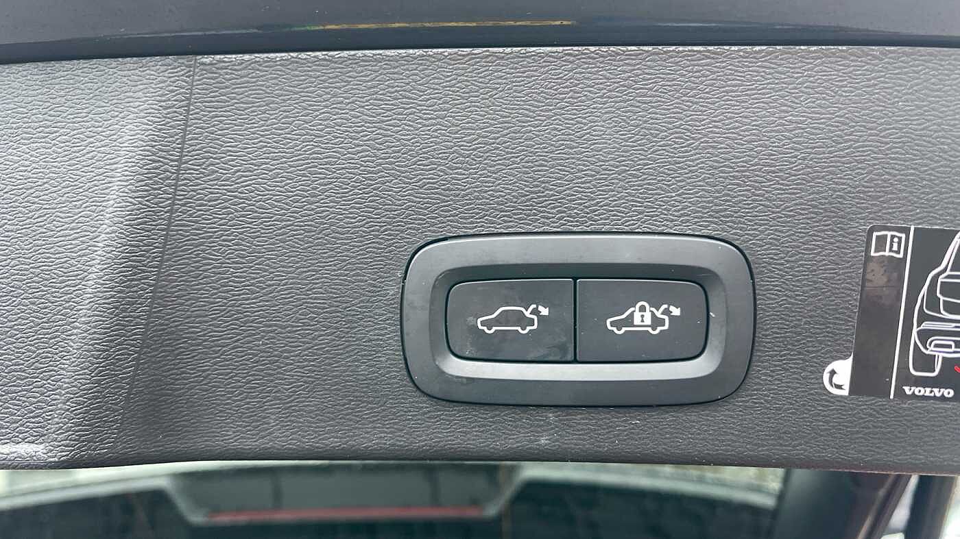 Used Volvo XC40 2021 for sale - 77292923: Photo 32