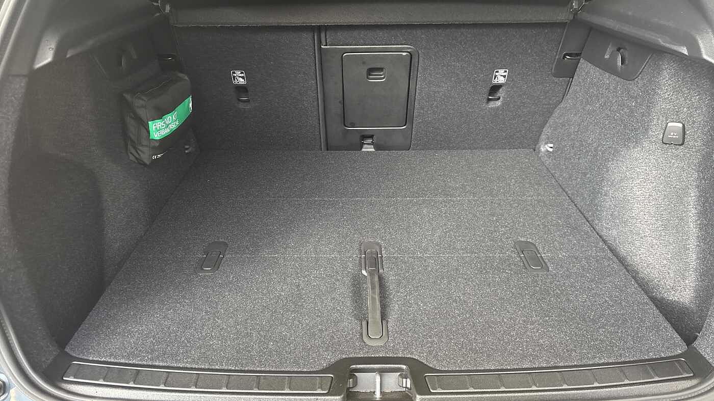 Used Volvo XC40 2025 for sale - 77512240: Photo 5