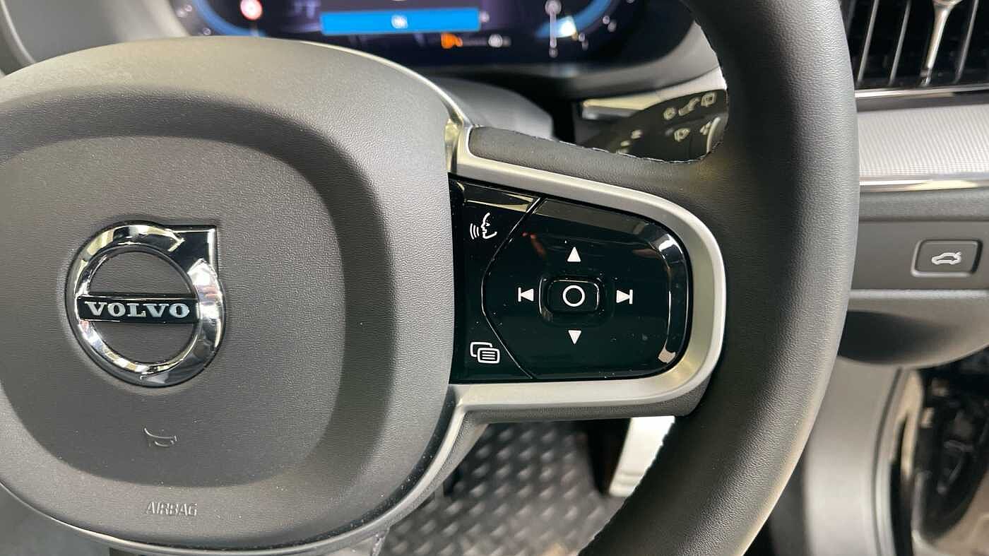 Used Volvo XC60 2022 for sale - 76500929: Photo 19