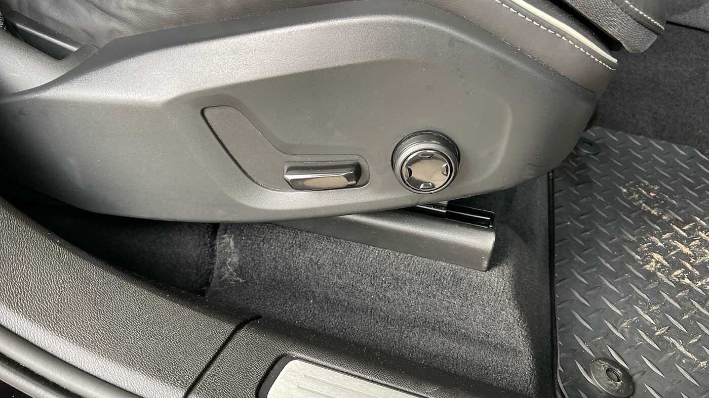 Used Volvo XC60 2022 for sale - 76500929: Photo 24