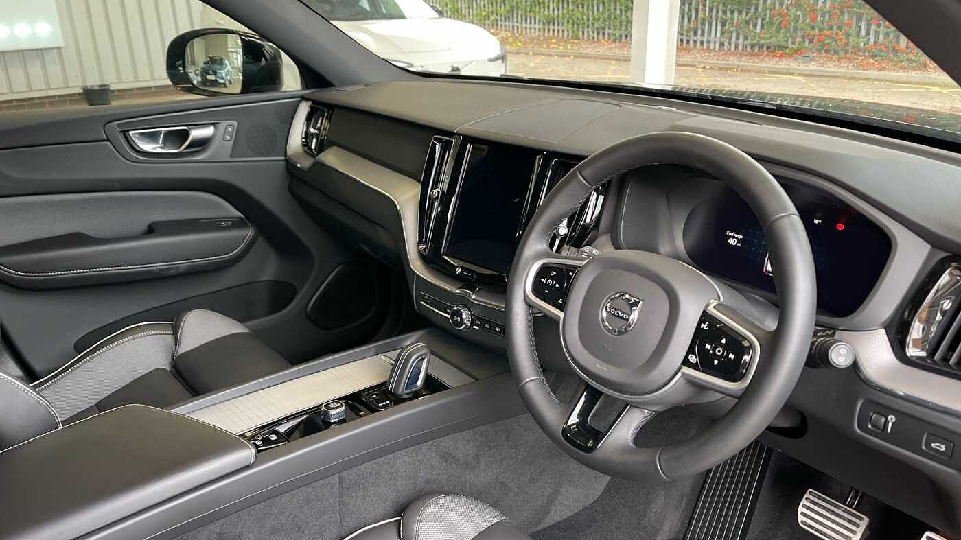 Used Volvo XC60 2022 for sale - 76500929: Photo 4