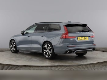 Used Volvo V60 2022 for sale - 79350307: Photo