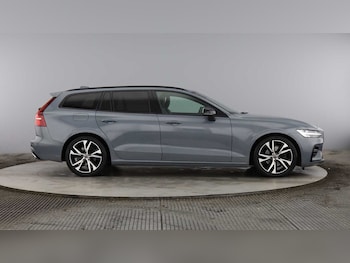 Used Volvo V60 2022 for sale - 79350307: Photo