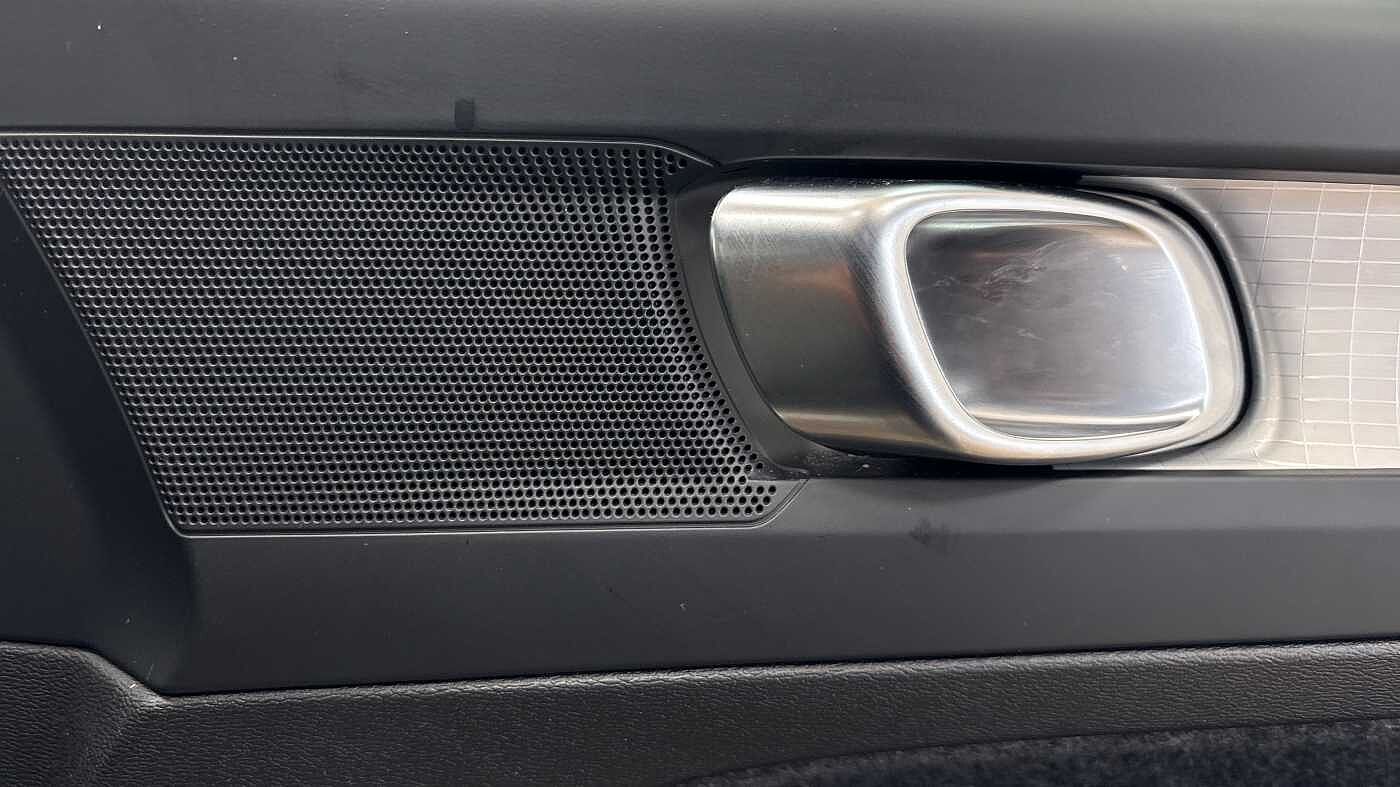 Used Volvo XC40 2023 for sale - 76474508: Photo 23