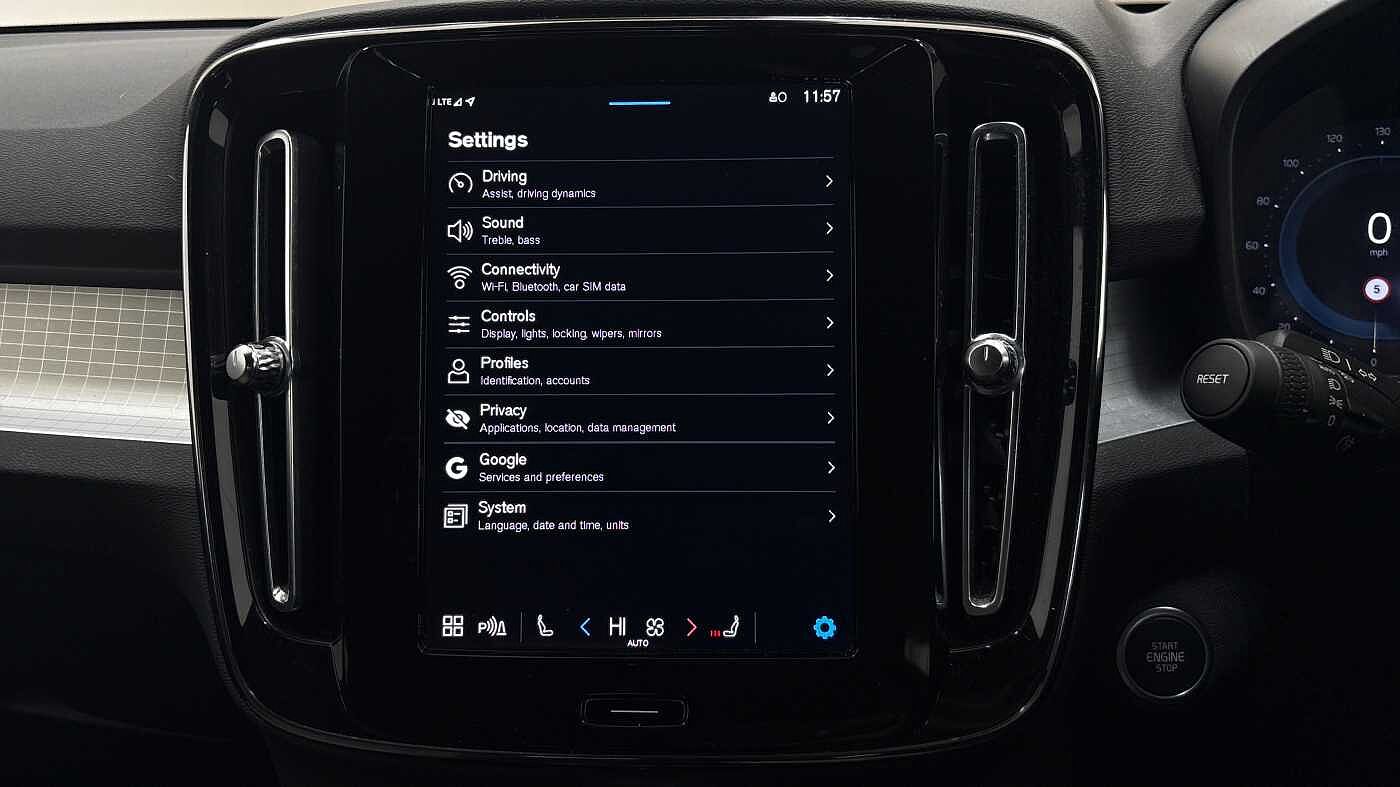 Used Volvo XC40 2023 for sale - 76474508: Photo 30