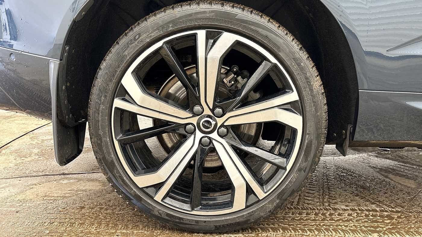 Used Volvo XC60 2022 for sale - 77755110: Photo 4