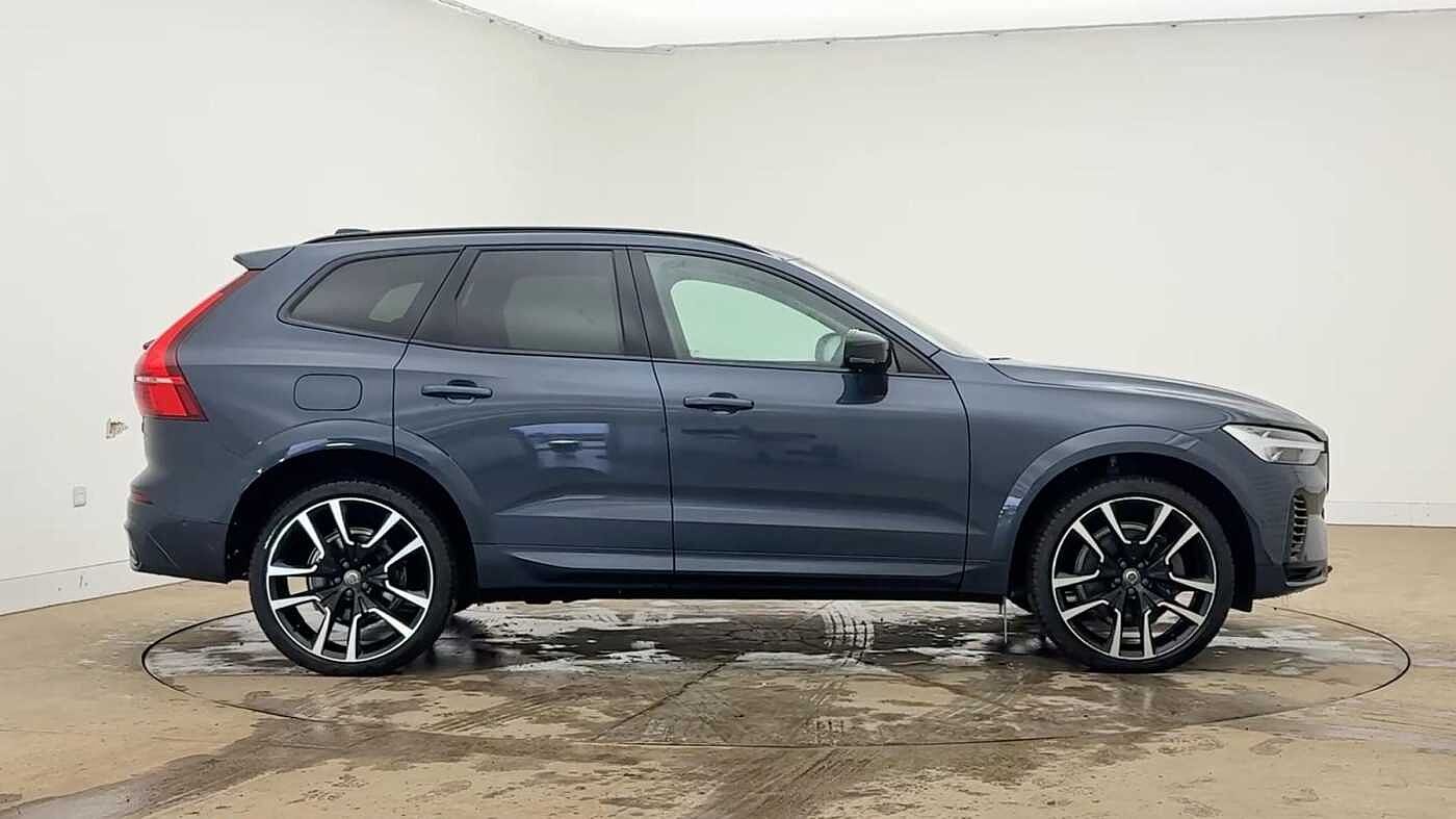 Used Volvo XC60 2022 for sale - 77525747: Photo 2