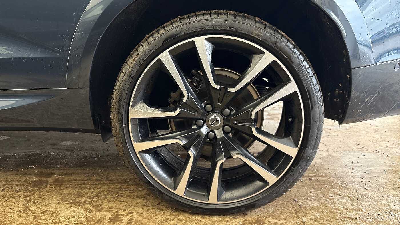 Used Volvo XC60 2022 for sale - 77525747: Photo 4