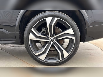 Used Volvo XC90 2024 for sale - 79350275: Photo