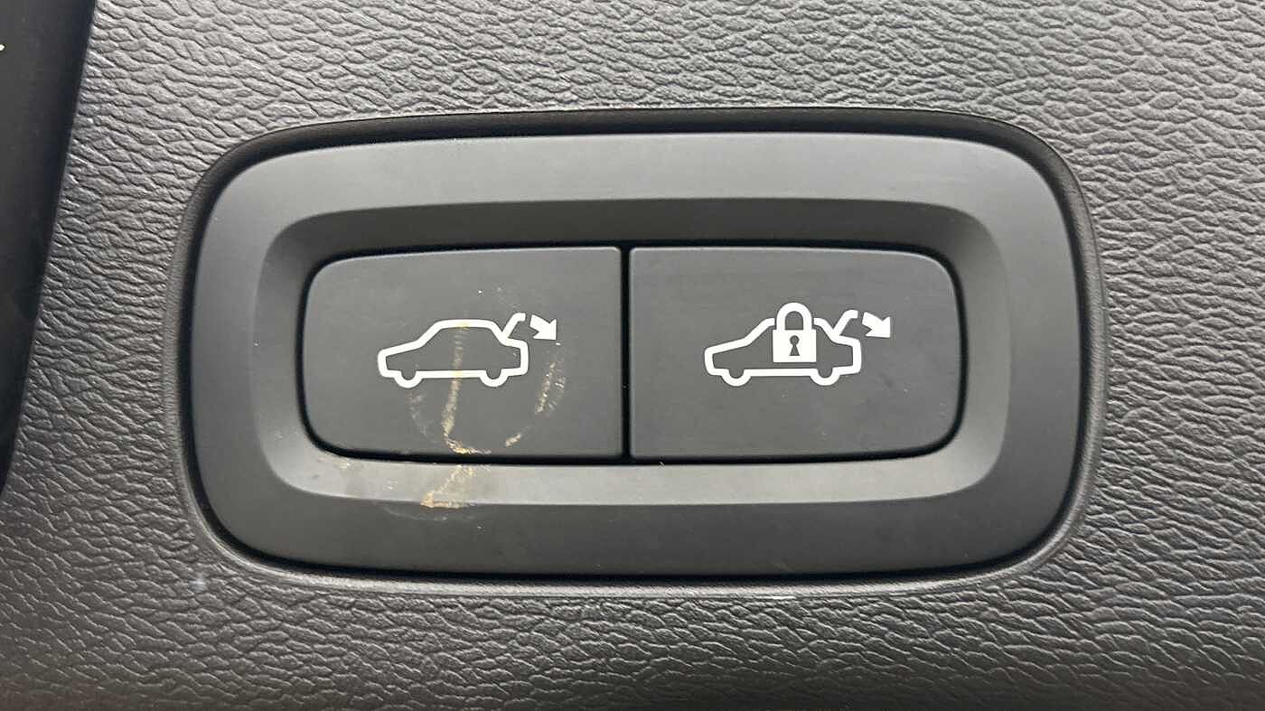 Used Volvo XC60 2025 for sale - 77292945: Photo 17