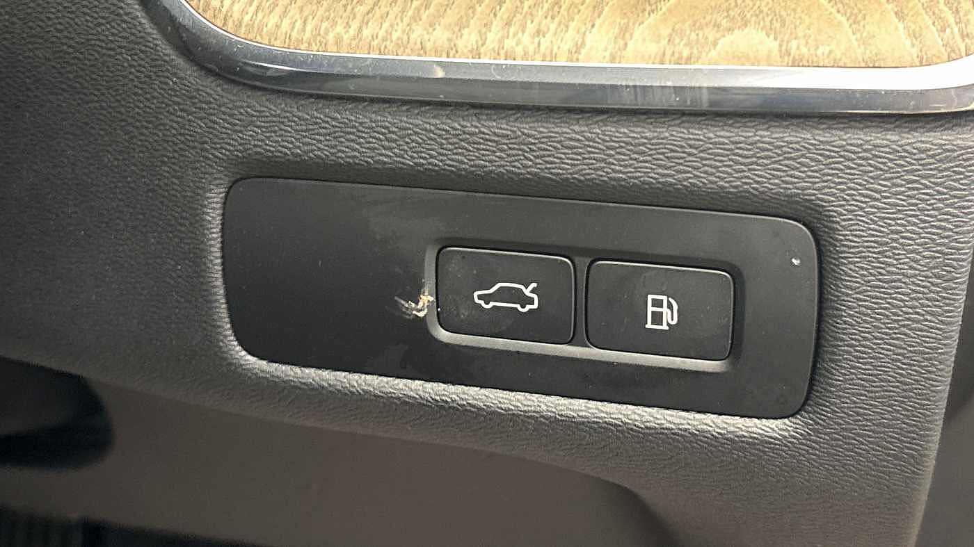 Used Volvo XC60 2025 for sale - 77292945: Photo 28