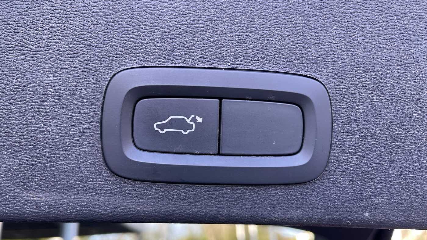 Used Volvo XC40 2021 for sale - 77647538: Photo 30