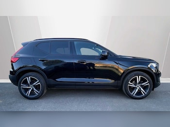Used Volvo XC40 2019 for sale - 77840957: Photo
