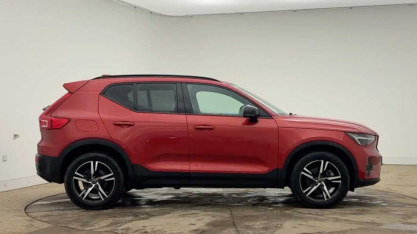 Used Volvo XC40 2022 for sale - 77525742: Photo 2