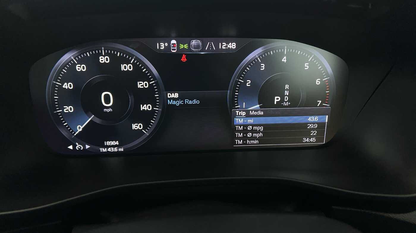 Used Volvo XC40 2021 for sale - 76800539: Photo 9