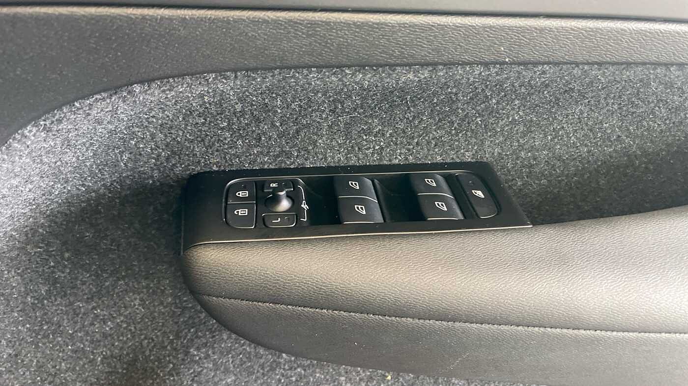 Used Volvo XC40 2021 for sale - 76327855: Photo 20