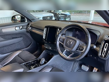 Used Volvo XC40 2020 for sale - 76033209: Photo 4