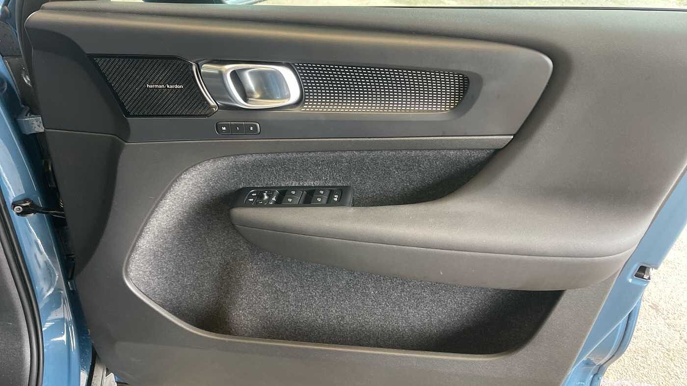 Used Volvo XC40 2022 for sale - 76359755: Photo 24