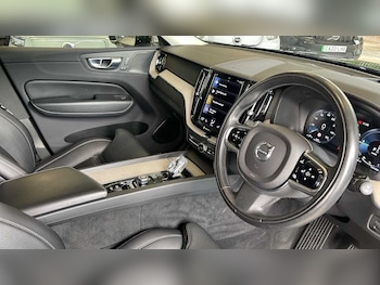 Used Volvo XC60 2021 for sale - 75479202: Photo