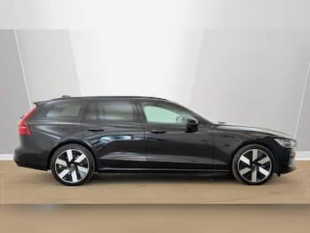 Used Volvo V60 2025 for sale - 79623129: Photo