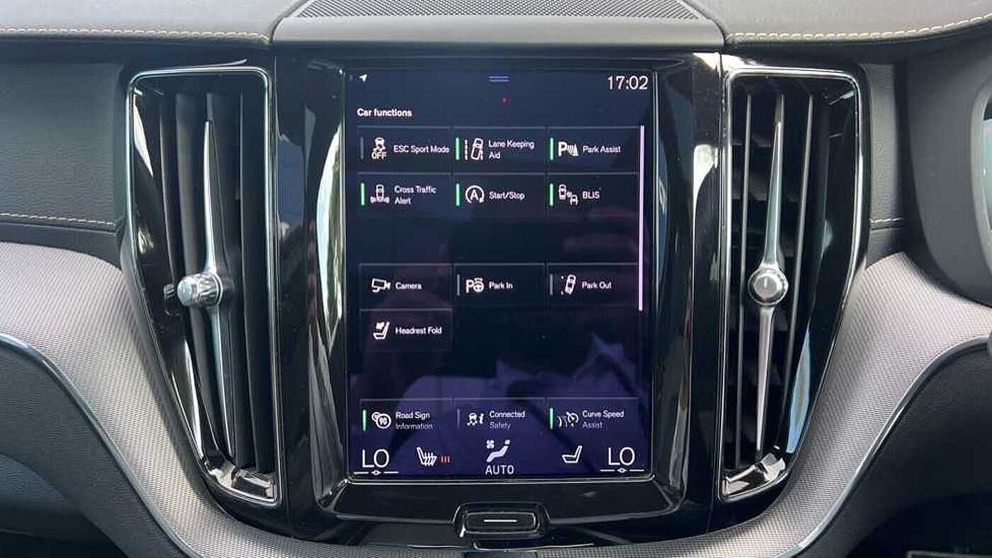 Used Volvo XC60 2020 for sale - 76458560: Photo 11