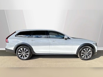 Used Volvo V90 2021 for sale - 78088054: Photo